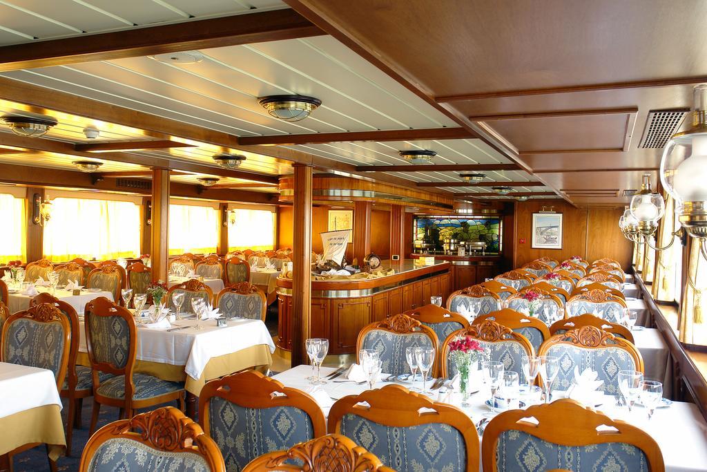 Invicta Ribeira Boat Hotel Porto Kültér fotó