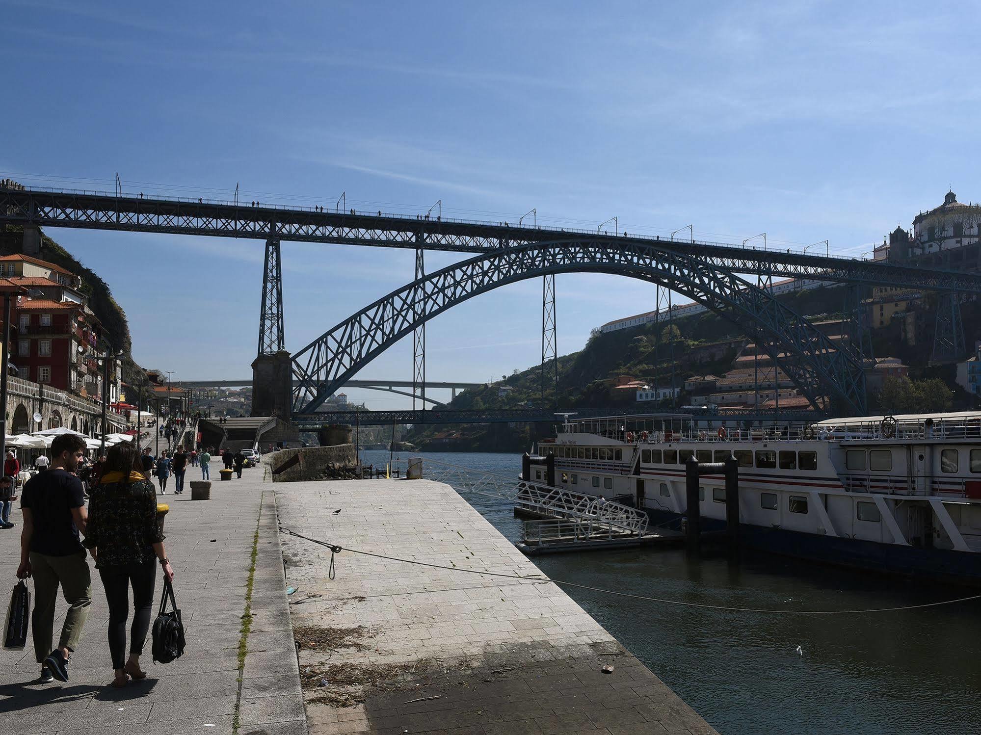 Invicta Ribeira Boat Hotel Porto Kültér fotó