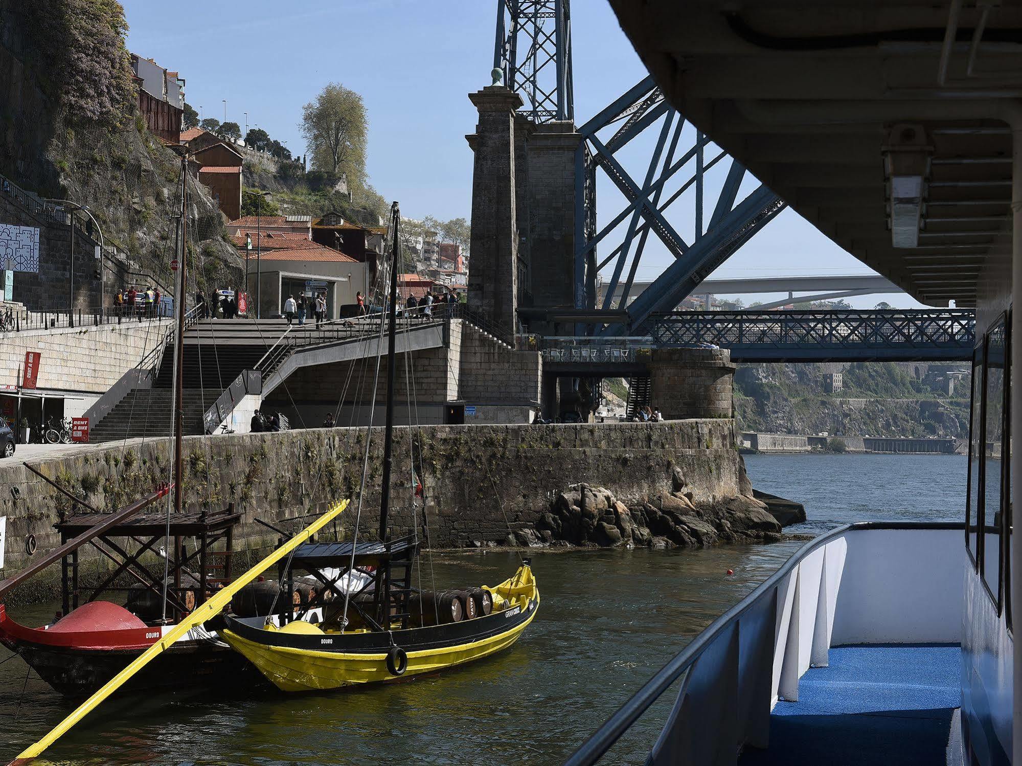 Invicta Ribeira Boat Hotel Porto Kültér fotó